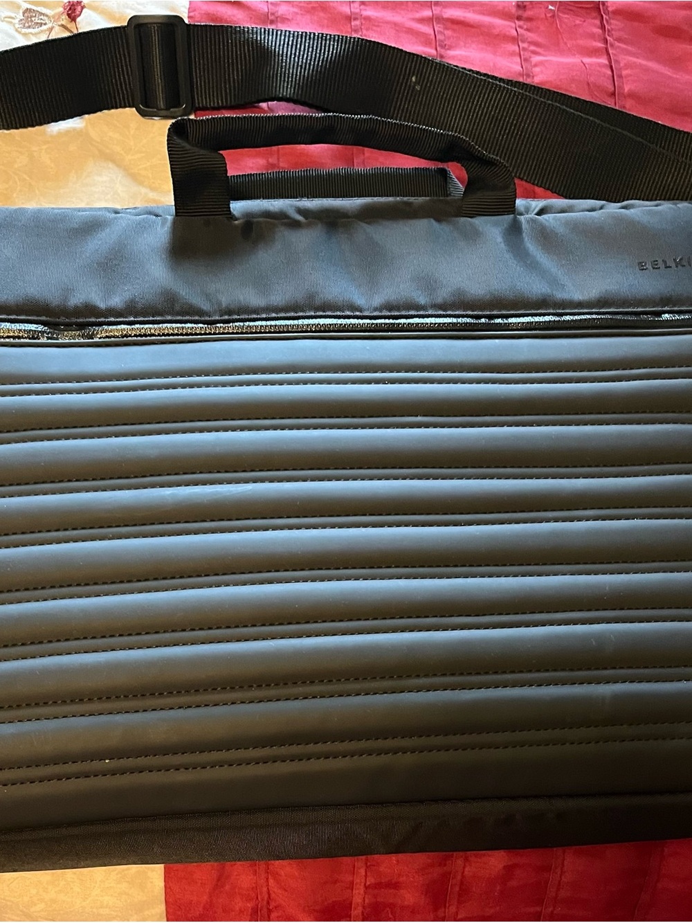 Belkin Black Padded Laptop Messenger Bag